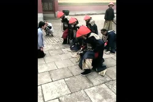 电视剧里的下跪视频,电视剧经典下跪瞬间，情感震撼人心