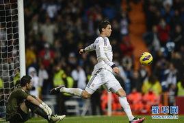 英媒足球爆料最新消息,足坛最新转会动态，巨星动向揭秘！