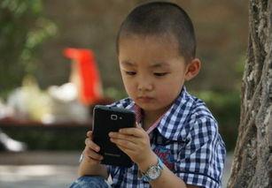 最新爆料打电话的小孩,揭秘“打电话的小孩”最新爆料背后的真相