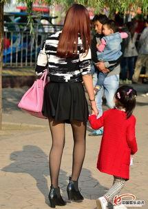 丝袜张静辣妈(20),青春与成熟的完美融合